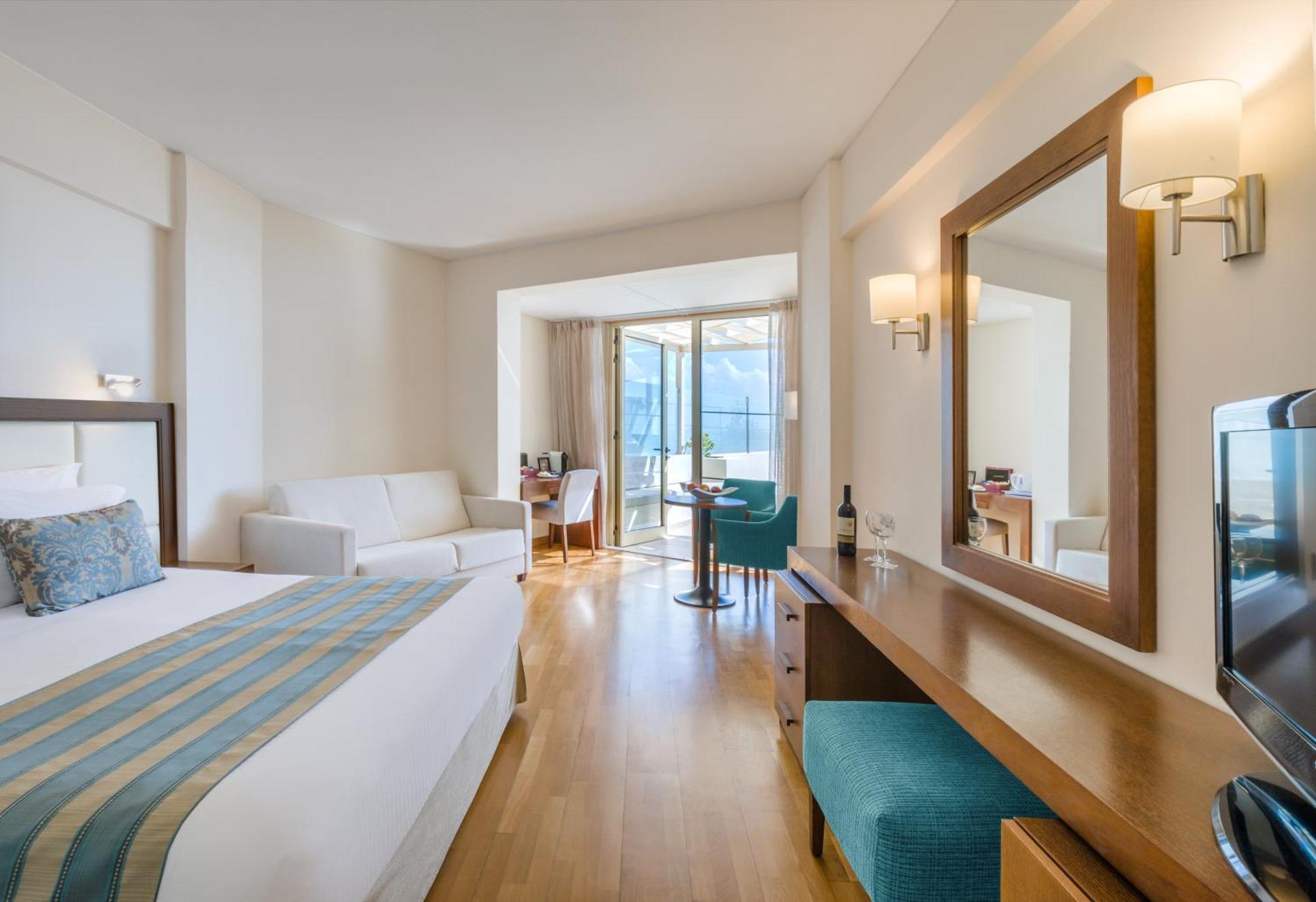 Golden Bay Beach Hotel Larnaca Camera foto
